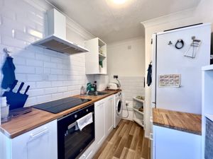 Kitchen- click for photo gallery